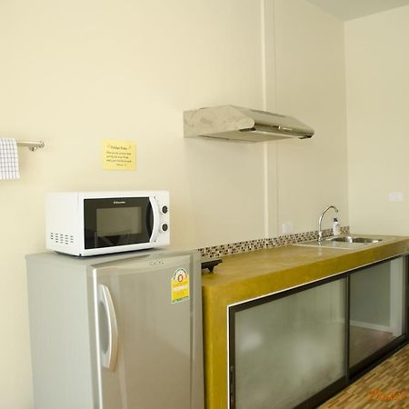 ภูเก็ต มวยไทย เฮาส์ Hotel ฉลอง ภายนอก รูปภาพ
