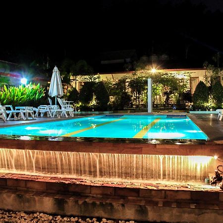 ภูเก็ต มวยไทย เฮาส์ Hotel ฉลอง ภายนอก รูปภาพ