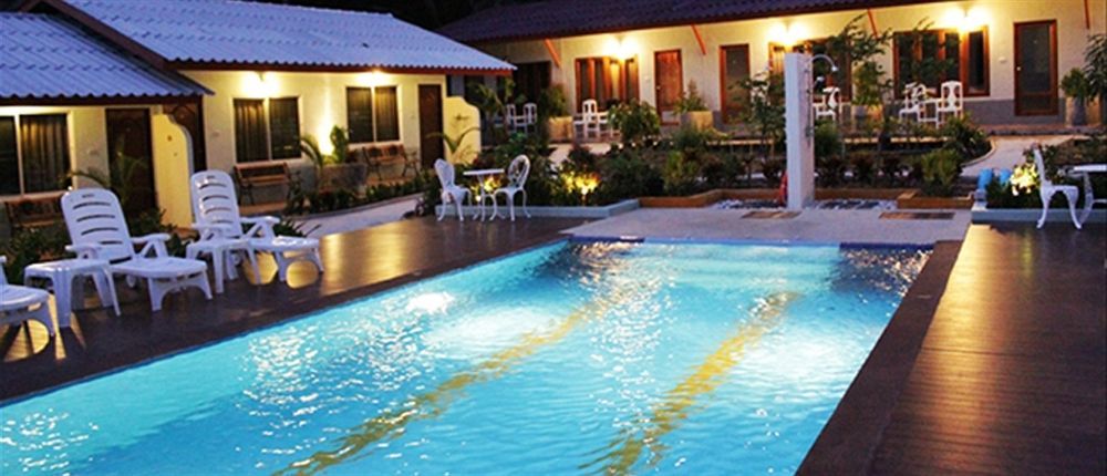 ภูเก็ต มวยไทย เฮาส์ Hotel ฉลอง ภายนอก รูปภาพ